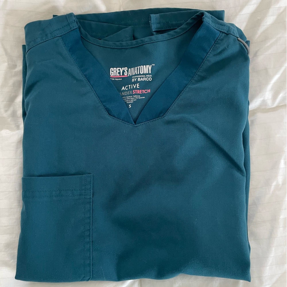 Greys Anatomy Active Small Scrub Top Caribbean (teal)